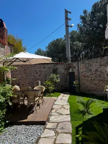 2-storey detached Greek house close to the Acropolis - Image 5