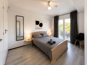 Apartment in the tourist area of Salou, steps from the beach - Image 4