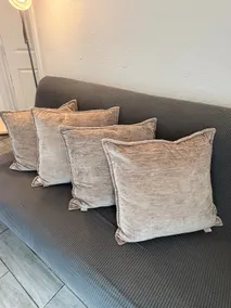 2BR with Backyard Near Airport & Design District - Image 3