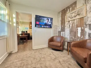 Sunny Downtown Arcata Apartment - Image 2