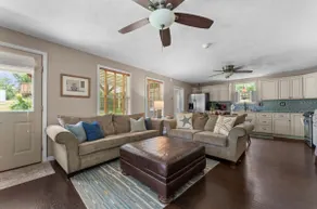 Relaxing Lake home/3BR 2BA/Lake Access - Image 3