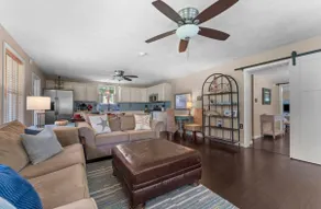 Relaxing Lake home/3BR 2BA/Lake Access - Image 2
