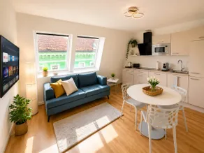 Chic & Central in Modern Area | HG24 - Image 2