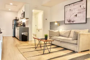 Sleek Downtown Apt | Gaslamp & Stadium Steps Away - Image 3