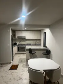 Beautiful apartment with a pool and amenities - Image 4