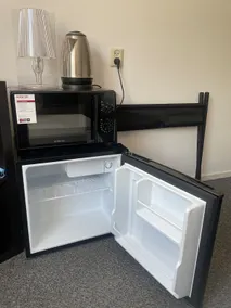 5. Small Luxe private apartment - Image 4