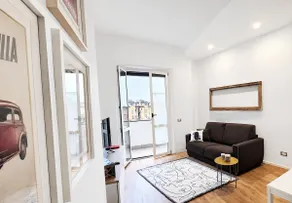 La Milanese Isola - Modern Flat Next to Metro - Image 2
