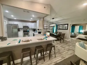5 STAR! Hot Tub-freeHeated Pool 4BD/2Ba 2 King bed - Image 3