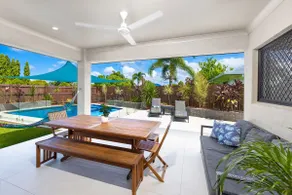 Tropical Dreams—Spacious Retreat with Private Pool - Image 4