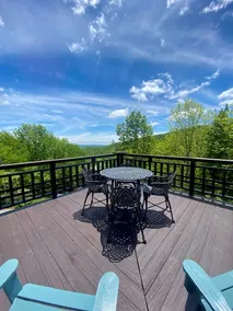 Charming 2-bedroom chalet in Seven Devils, NC, perfect for a cozy getaway. - Image 3