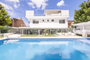 Cloud Nine, 18 Wynne Cres - heated pool, waterviews, beach - Image 3