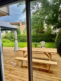 Private suite in the heart of the city! 1bed/1bath - Image 2