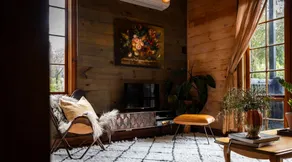 Quarters 1 - Romantic loft bedroom & Sauna - Image 3