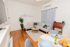 Richmond, 2 Bed, King Bed, Long & Short Term Stays - Image 3