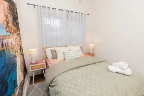 Richmond, 2 Bed, King Bed, Long & Short Term Stays - Image 4