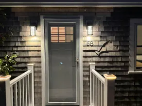 Entire in-town cottage, walk to ferry/town/shops - Image 2
