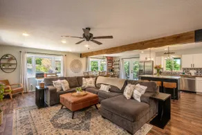 Sleeps 12 · Lakeview · Arcade · Hot Tub - Image 5