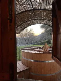 Private villa with pool and spa for groups - Image 3
