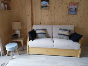 Lake Roussinas Cottage Perche - Image 2