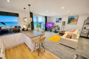 Stunning Sea View Two Double Bedroom Apartment - With Balcony - Opposite Beachfront Walk - Image 5