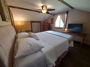 Twisted Sister's Retreat - Image 3