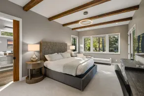 Alpine Lodge Sunriver, 5 BR Luxe, SHARC, Hot Tub, King Suites, EV, Ft Rock Park - Image 3