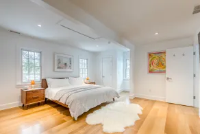The Penthouse, Downtown Lenox by Evergreen Home - Image 3