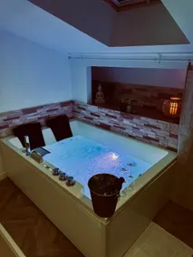 La Parenthèse Maisonnette with Jacuzzi - Image 2