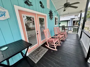 Pet-Friendly Beach Cottage with Golf Cart - Image 3