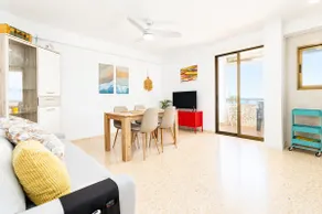 Isola Beachside Apartment - Image 2