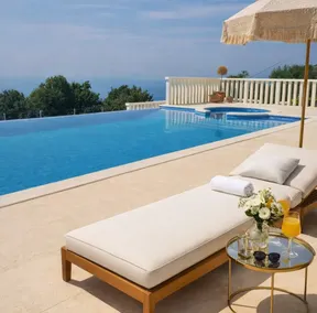 Romantic Stone Small Villa - Image 2
