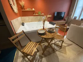 La Parenthèse: Hot tub, 100% relaxation - Image 3