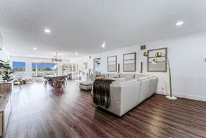 Waterfront Villa | BBQ, Pool, Cinema and Tiki - Image 4
