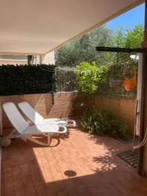 Quiet apartment with pool - Image 5
