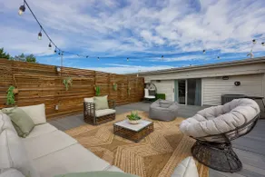 Central Luxury 3-Level Home - Rooftop + Garage - Image 5