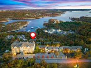 Modern Luxury Condo with Private Deck, Amazing Views, Near SDC with Free Tickets - Image 5
