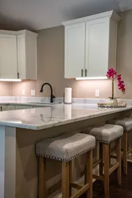 The Bee, Cozy 1BR Studio by Velvet Ditch Villas - Image 3