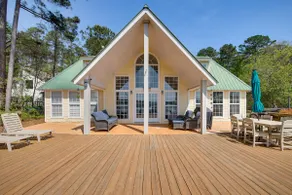 Dock & Fire Pit: Stunning Lake Sinclair Home! - Image 2