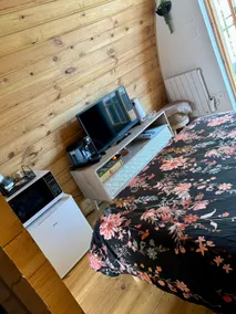 Breta 1 Cabane cocooning terrasse ambiance nature - Image 3