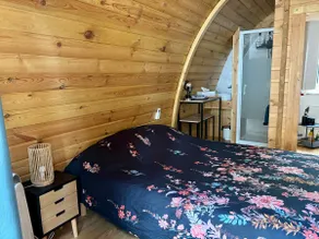 Breta 1 Cabane cocooning terrasse ambiance nature - Image 5