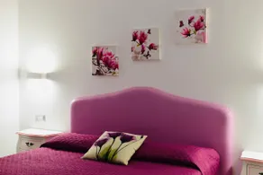 Suite with two bedrooms - Image 2