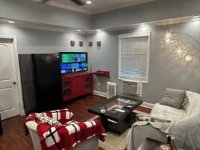 2 bedroom furnished apartment D * red - Image 2