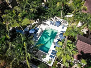 Pet-friendly and Modern 2BR Suite w/ Kitchen! Outdoor Pool, FREE Breakfast! - Image 4