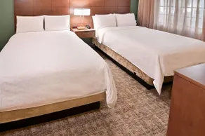 Pet-friendly and Modern 2BR Suite w/ Kitchen! Outdoor Pool, FREE Breakfast! - Image 2