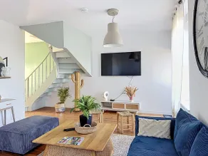 Maisons de Familles Beautiful city home with a - Image 2