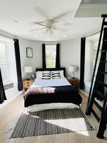 Modern Castle Condo w/ Balcony & Fire Pit - Image 2