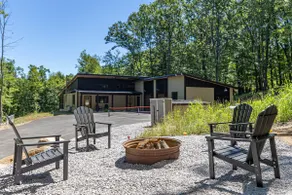 Off Grid at The Golden Stump - Image 3