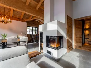 Exclusive chalet with wellness on the slopes - Image 4