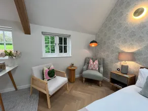 Luxury Design Boutique Annexe - Walk to Award Winning Pub - Image 3
