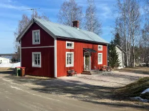 Red townhomes close to Piteå havsbad . - Image 2